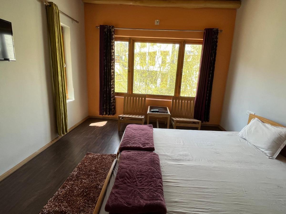 Chakzot Garden House Hotel Leh Exterior photo