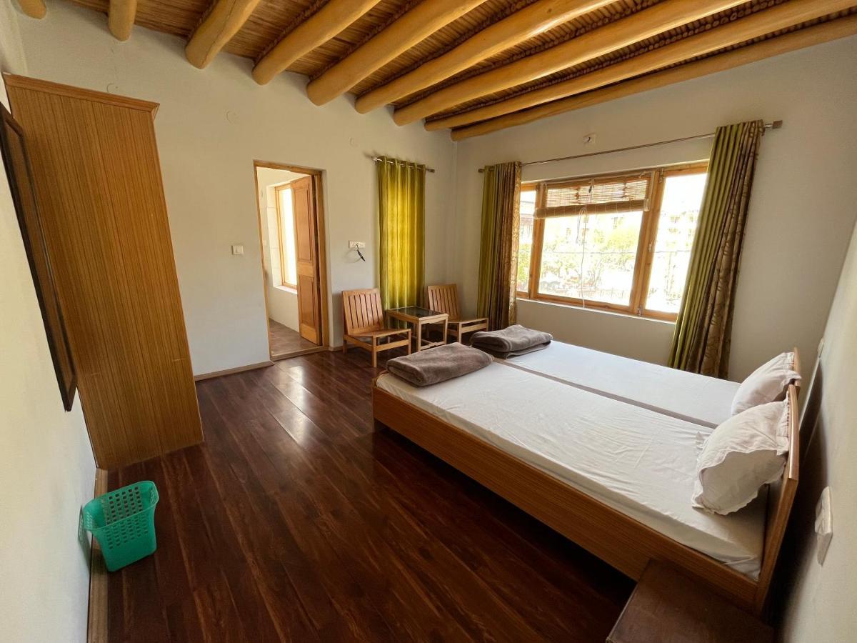 Chakzot Garden House Hotel Leh Exterior photo