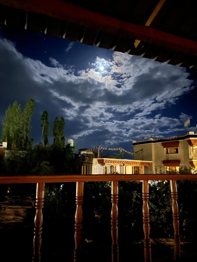 Chakzot Garden House Hotel Leh Exterior photo