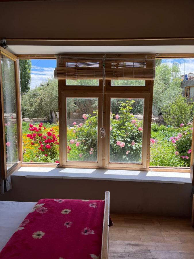 Chakzot Garden House Hotel Leh Exterior photo